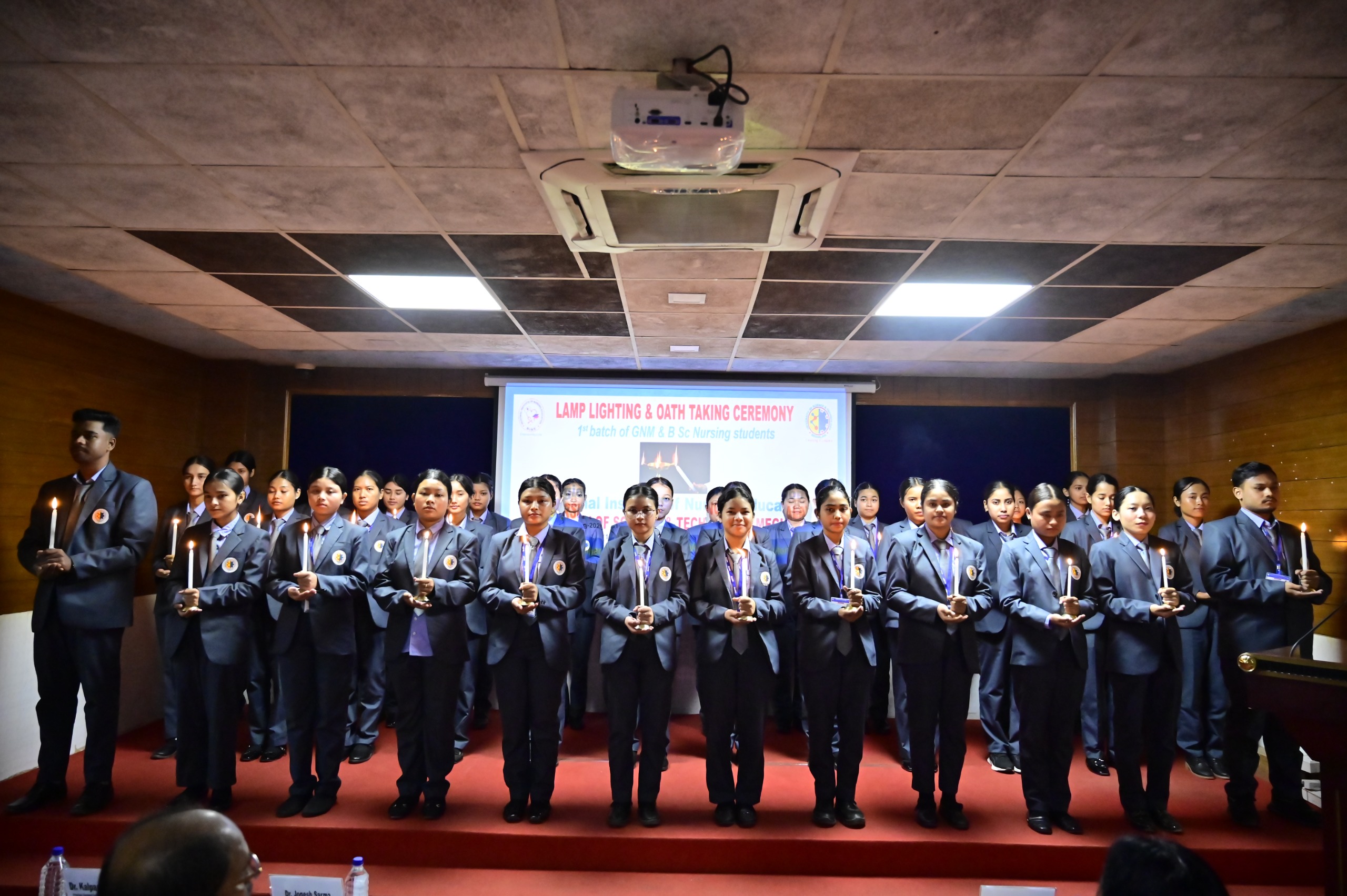 ustm-ushers-first-ever-batch-of-nursing-students-with-nightingale-lamp-lighting-oath2
